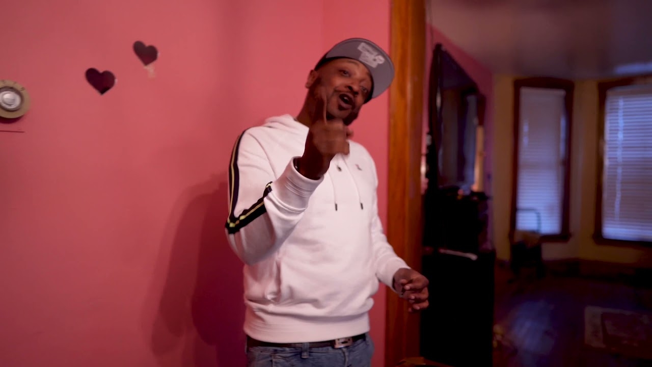 mubu bubble eye (@ bubbleeye) real talk / shot by rage films (@kidnamedheinz)