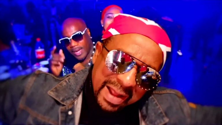 Official video (Feel my Bass) Prince D