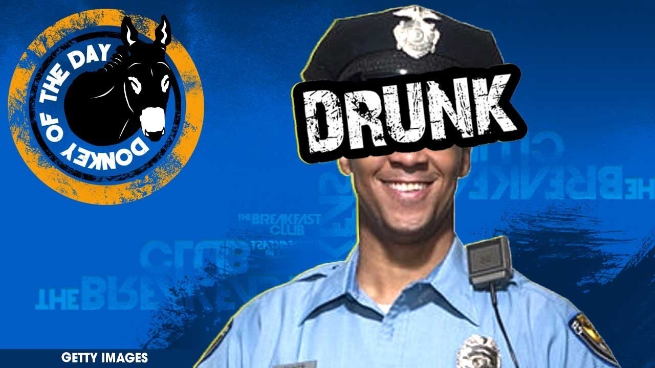 Detroit Cop Volunteers For Breathalyzer Demonstration, Except He Was Drunk