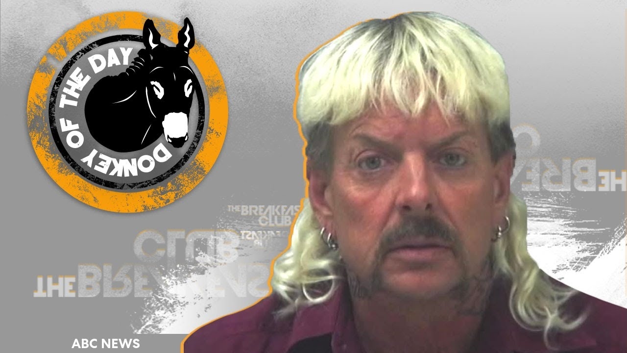 Joe Exotic Prepares Stretch Limo, Hair & Makeup Ahead Of Imaginary Trump Pardon