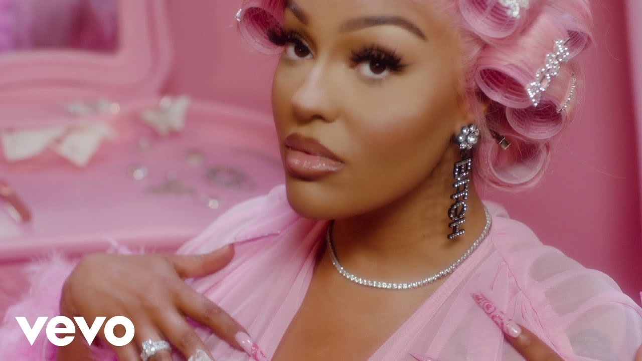 Miss Lafamilia - Lil Bitch