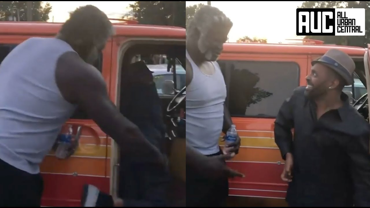 Shaq Catches Mike Epps Stealing Loose Change Out His Van