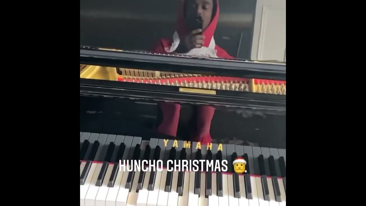Quavo Santa Clause Freestyle “Huncho Christmas”