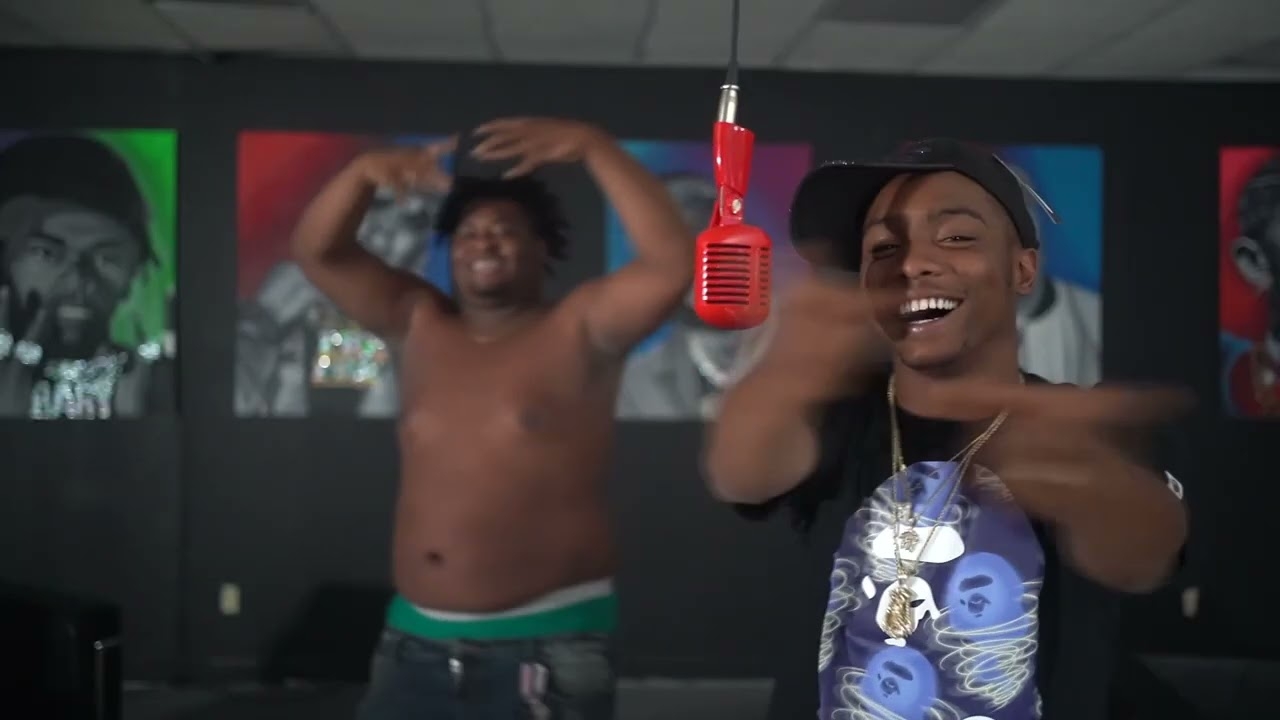 Missouri Rappers LKB Bankroll & Big Chunk "Fugazi" Live Performance with Famous Animal Tv
