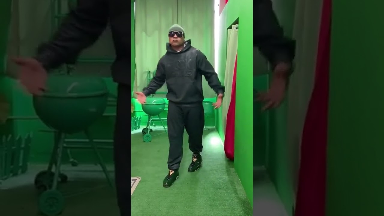 LL Cool J Showing off His New Fits