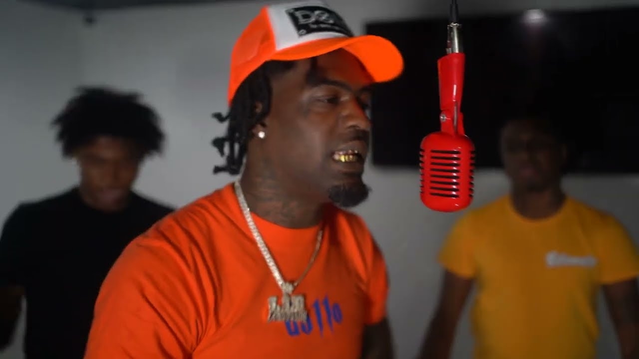 Nickoe Feat. LMB Fresh & Backdoor Sam "Lick Back" Live Performance