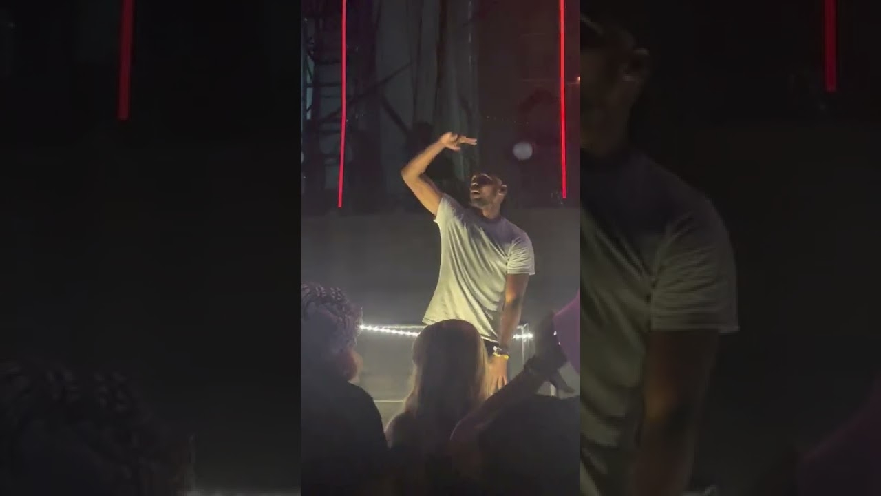 Future & The Weeknd's Sign Language Interpreter Going In