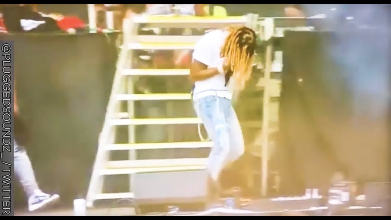 Lil Durk Hit In The Face With On Stage Explosive At Lollapalooza! #shorts