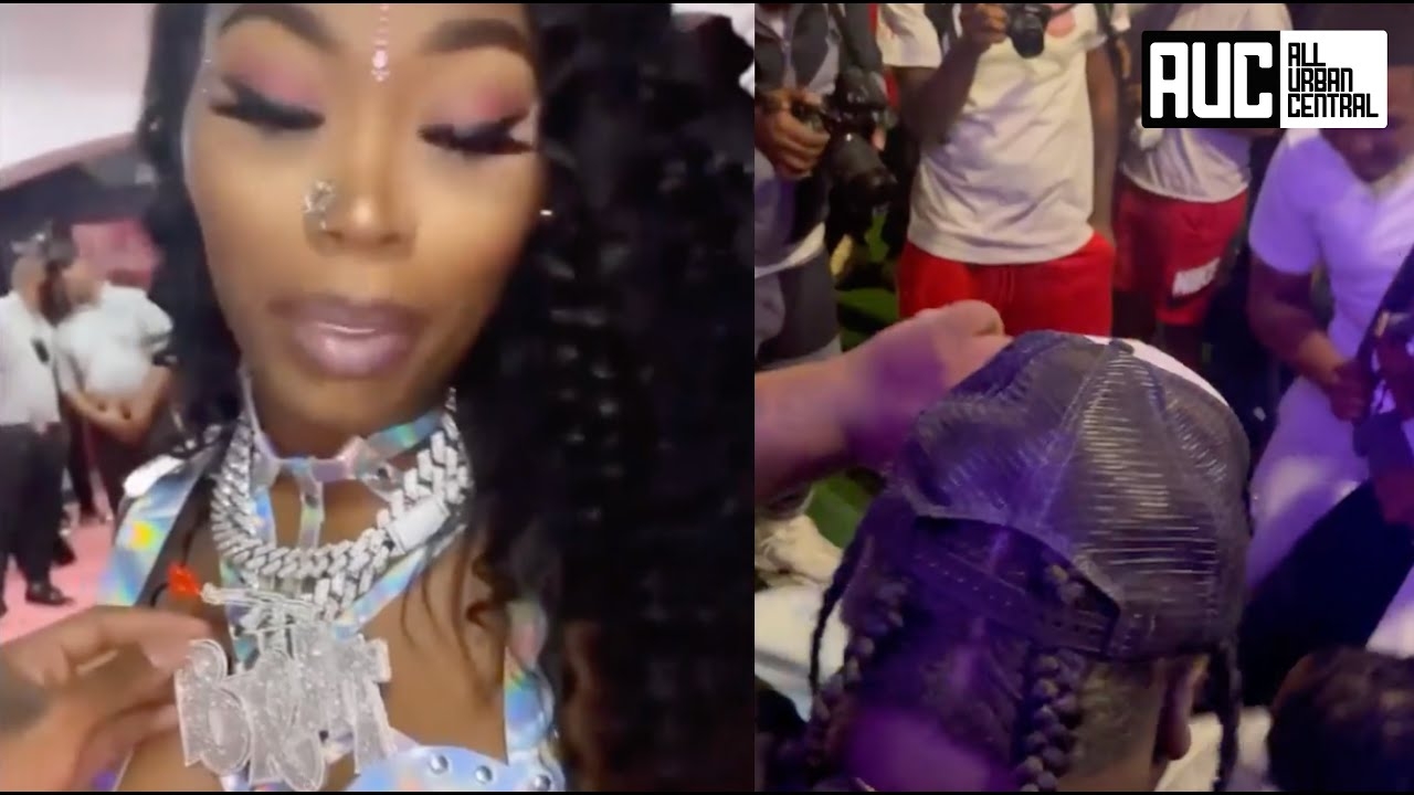 Fan Tries To Snatch Asian Doll Chain And Thing Go Left Real Quick