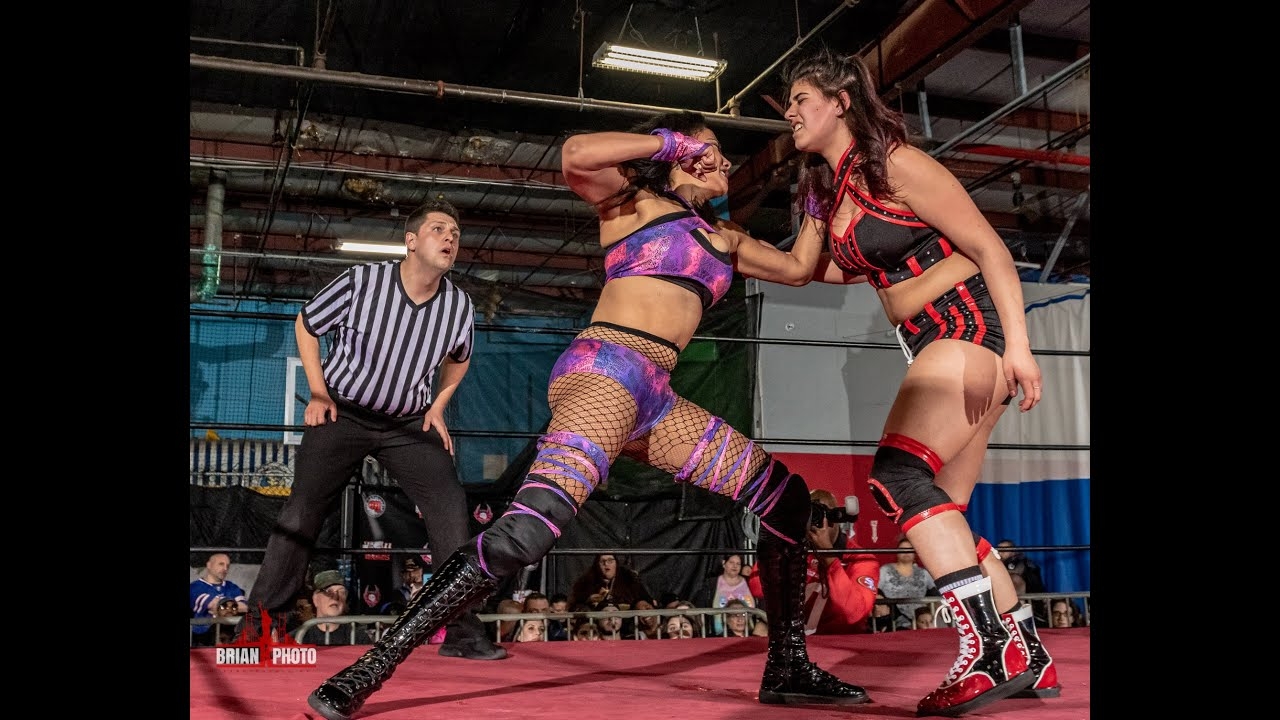 [WOMENS WRESTLING] Jade v Leila Grey (W.O.W)