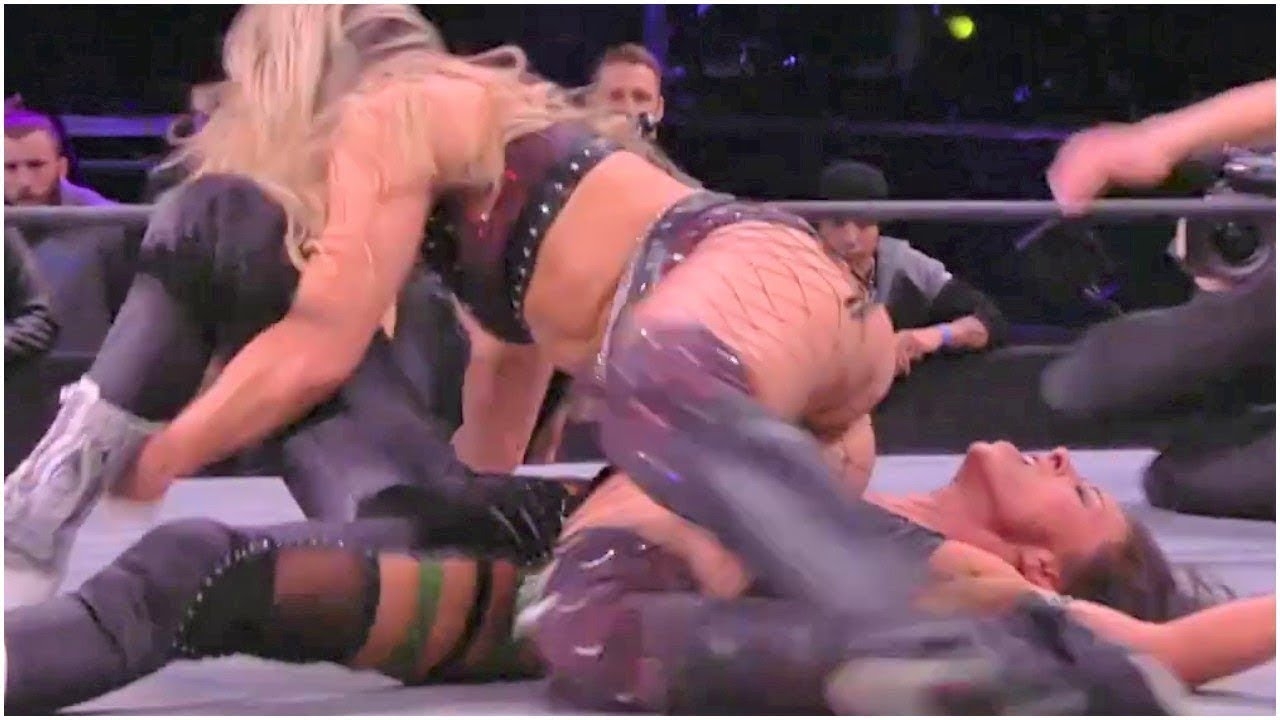 Tay Conti Stinkface Facesit to Jade Cargill on AEW Dynamite