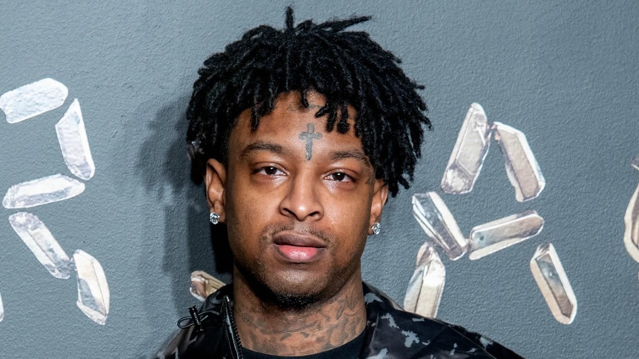 21 SAVAGE TRIES TO CLEAN UP HIS NAS COMMENT WITH A BACKPEDALING TWEET