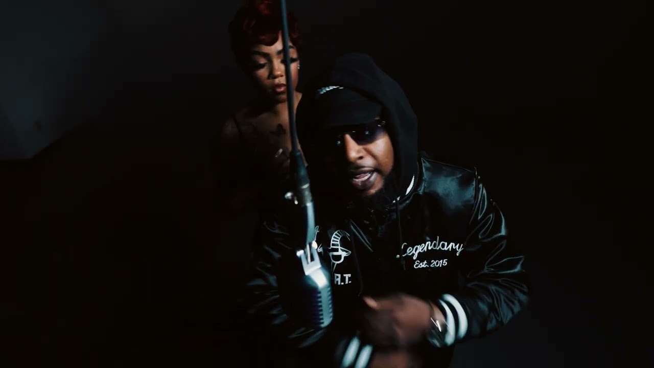 Cassanova Jonez - Get Up Off Me (#BoxedinLivePerformance) @BoXediN