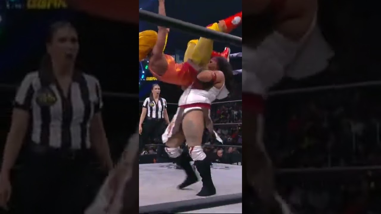 Nyla Rose powerbomb Jade Cargill #shorts #aew #AEWRampage #AEWDynamite #aewfullgear2022 #JadeCargill