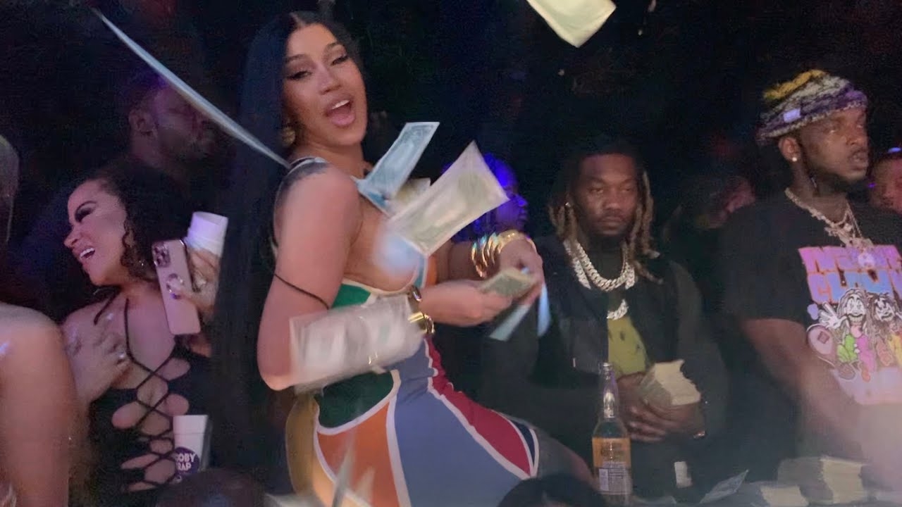 You Can Still See The Pain In Offset Face While Partying w Cardi B After Takeoff Passing
