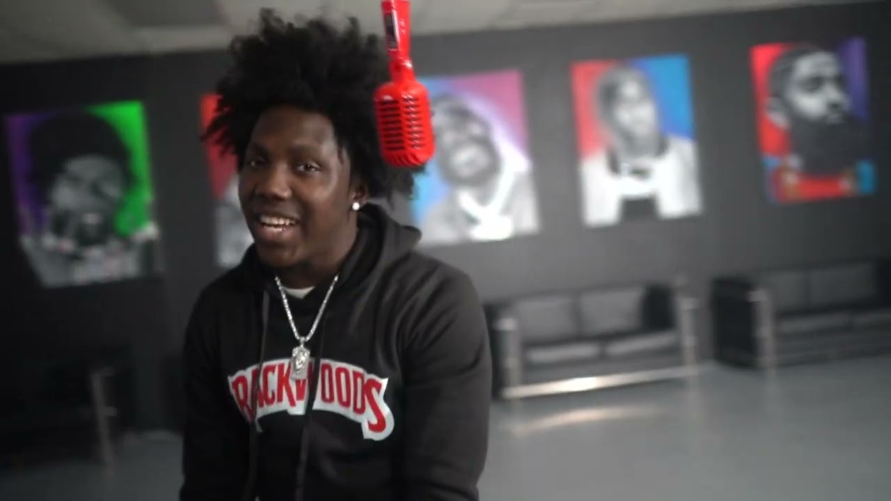 Memphis Rapper "Baby TJ" - PO'IN UP Hottest Mic In Da Streets With Famous Animal Tv