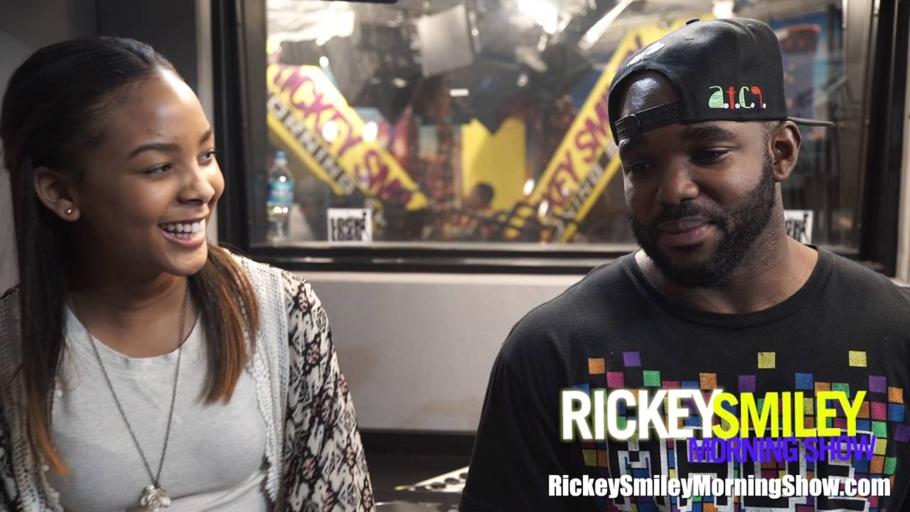 Headkrack Delivers Hip Hop News As Intern Makes Him Feel Old