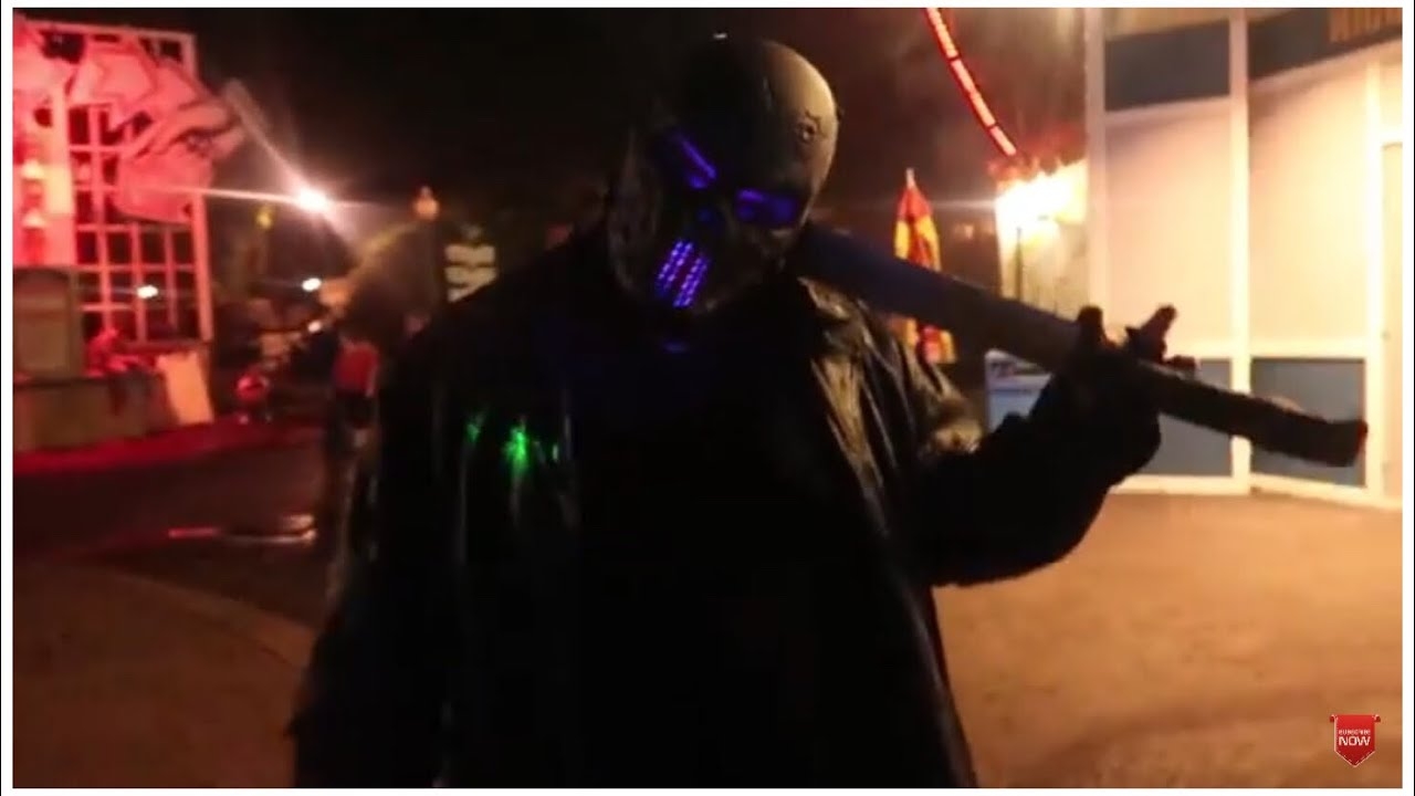 I Got Attacked At FRIGHT FREST !!