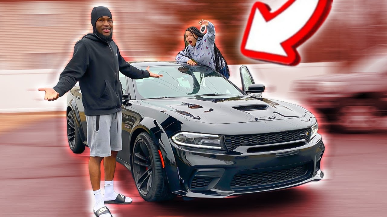 I GAVE MY LITTLE SISTER MY 2021 WIDEBODY SRT KEYS | SHE WENT CRAZY!! (500+ HP)