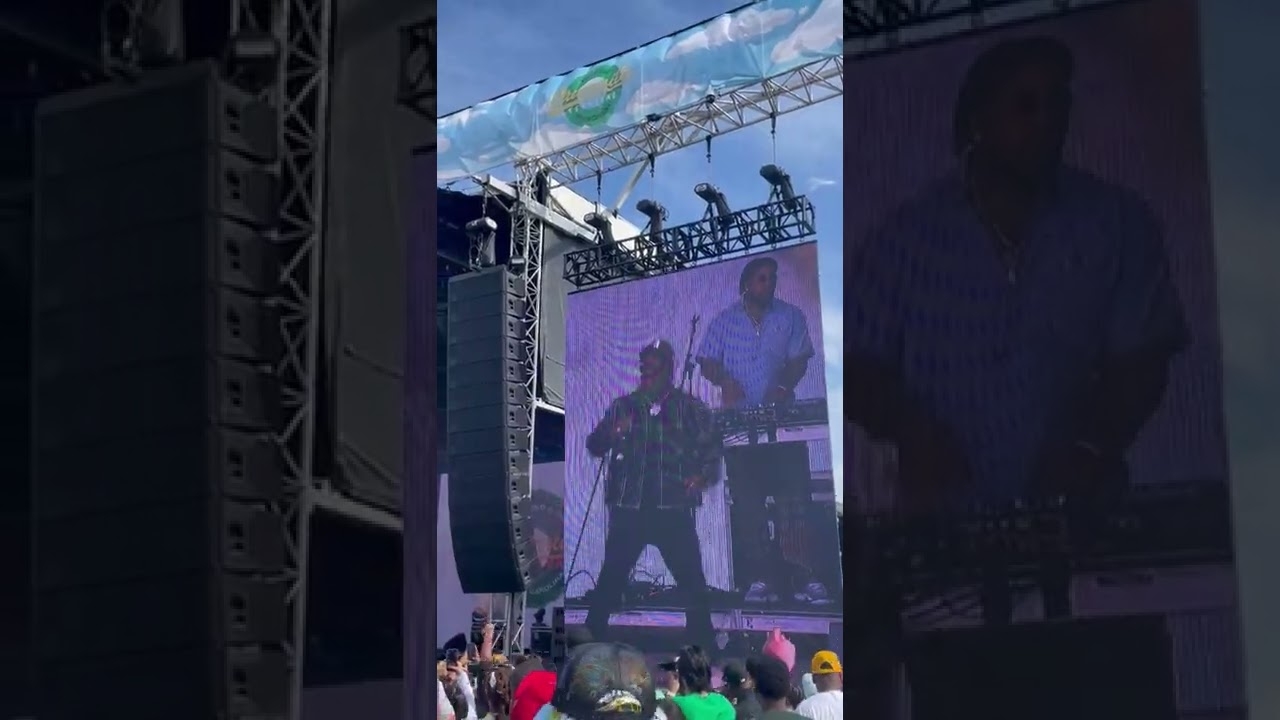 Blxst Perfomring "Chosen" At Dreamville Fest