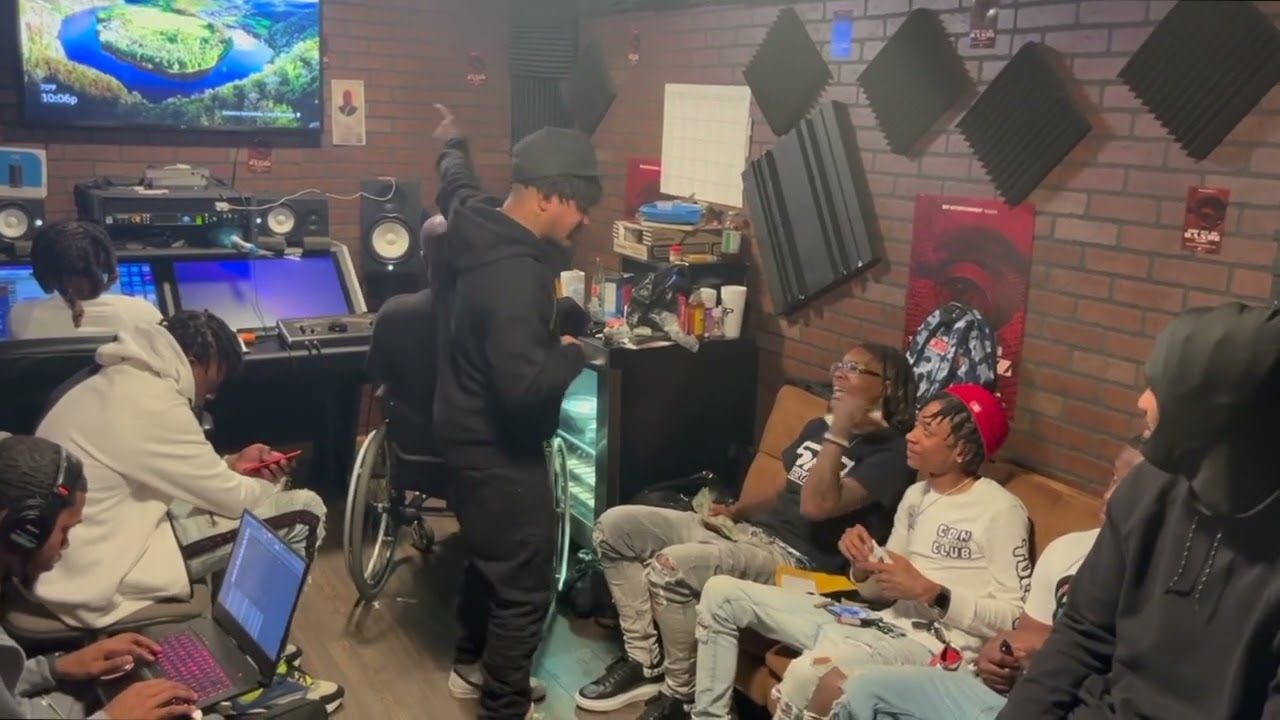 Wild Atlanta Hood Stories Studio with SRP Ent (T.I., Simpson rd vs Bankhead)