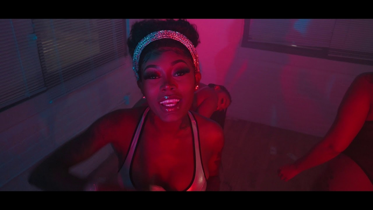 3wade feat. Asian Doll "Erupt"