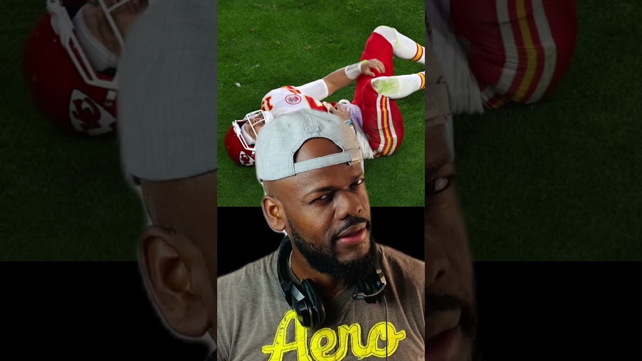 Rihanna wants all her money from the nfl! Superbowl chiefs vs eagles #shorts #nfl #superbowl #riri