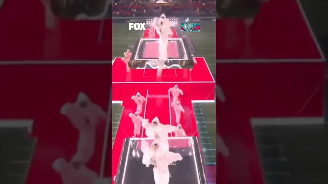 Rihanna brilló en el Super Bowl 57 transmitido por Fox#rihanna #superbowl #fox #FoxChannel