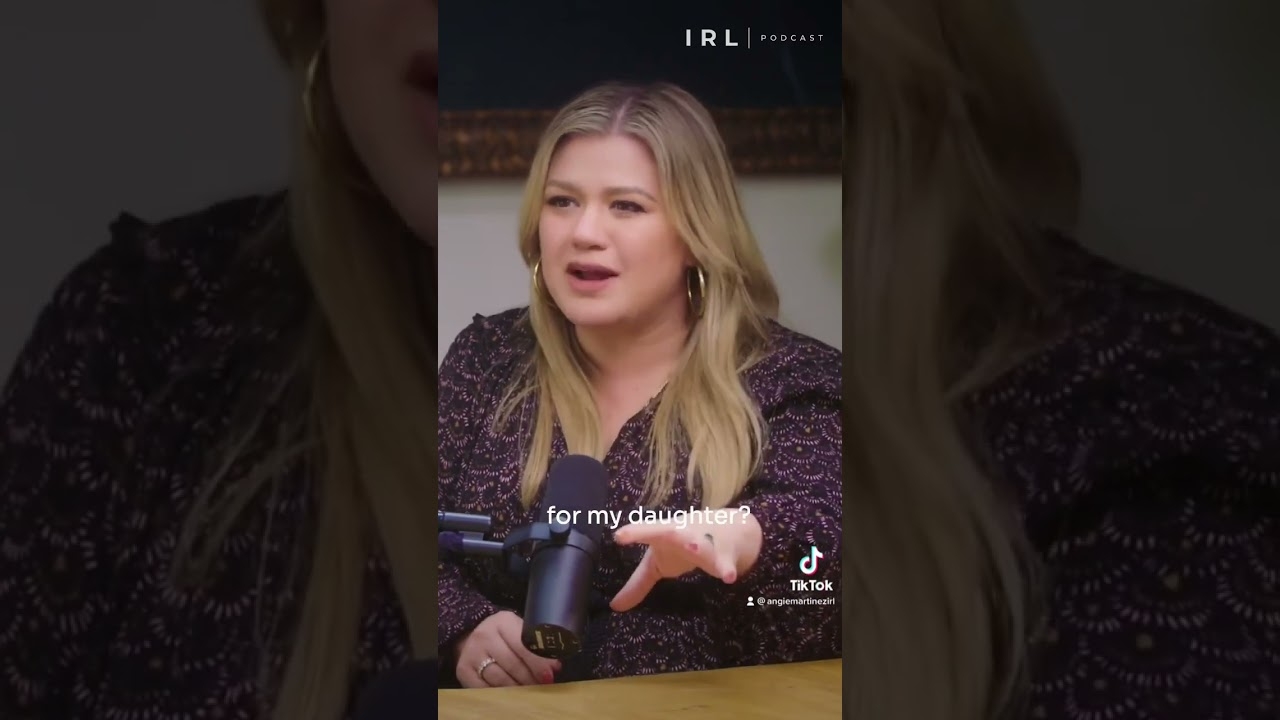 This is the turning point for so many women. Thank you @kellyclarkson for your brave honesty…
