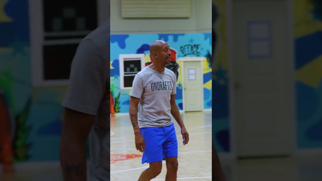 Damian Gillard Might Set Camera On Fire Getting Hot In Gym