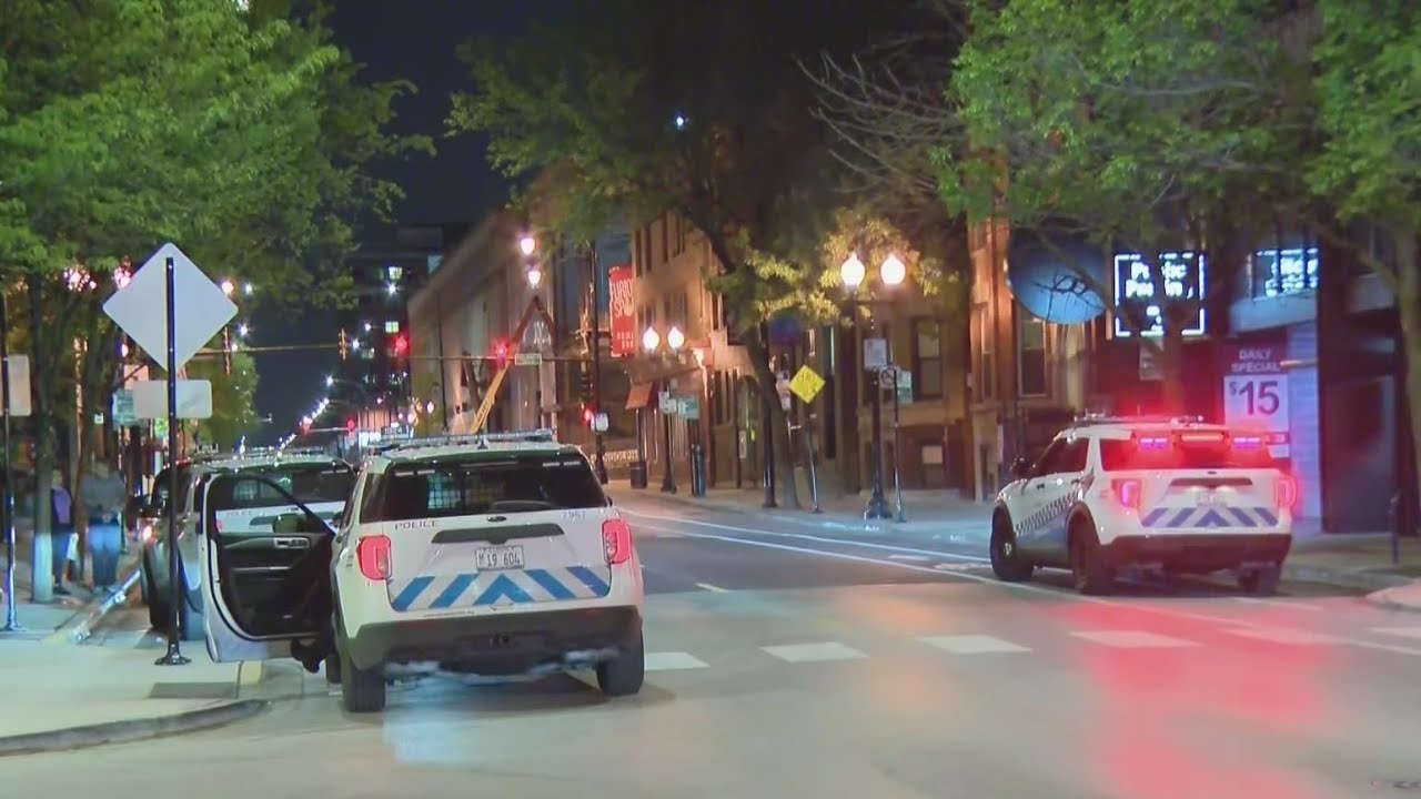 Woman carjacked at knifepoint in Lakeview East