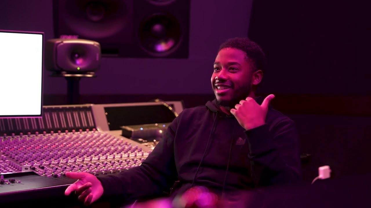 "RYAN LESLIE DID IT BUT IT DIDNT GET MUCH EXPOSURE!" LARUSSELL ON REVOLUTIONIZING THE MUSIC INDUSTRY