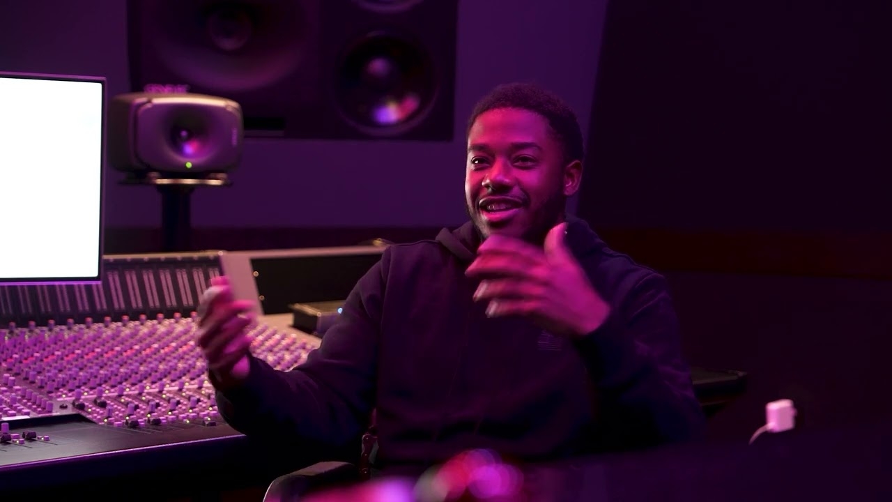"I GOTTA HOLLA AT HOV! DO YOU KNOW YOUR PPL MOVING LIKE THIS???" LARUSSELL ON TURNING ROCNATION DOWN