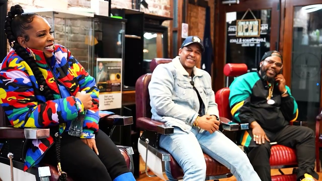 WHO HAD THE LONGEST RUN IN HIPHOP MALE/FEMALE??? DROP A COMMENT!!!