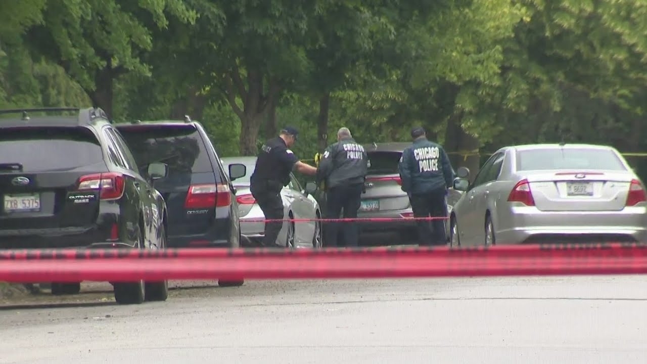 1 man killed, another critically hurt in Marquette Park shooting