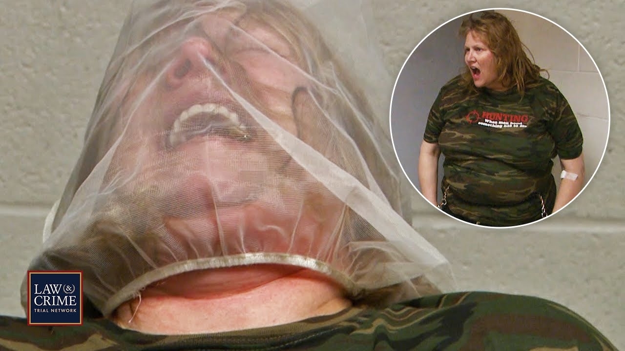 'Stop Kicking!': Irate Drunk Woman Gets Restrained for Kicking Officer (JAIL)