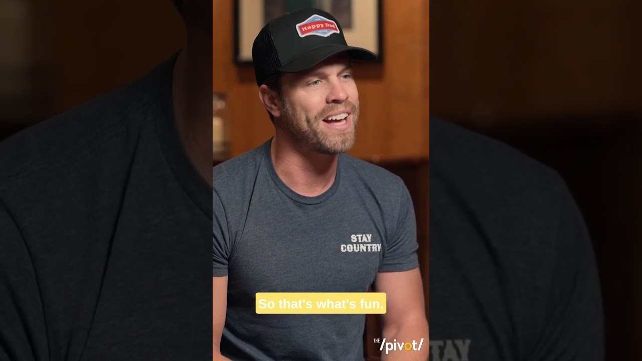 Dustin Lynch On The Responsibility To Not Let His Fans Down