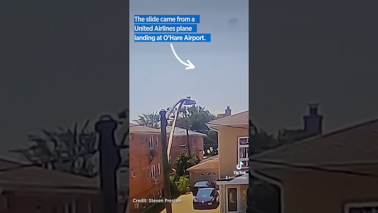 Video: Evacuation slide falls from plane #shorts