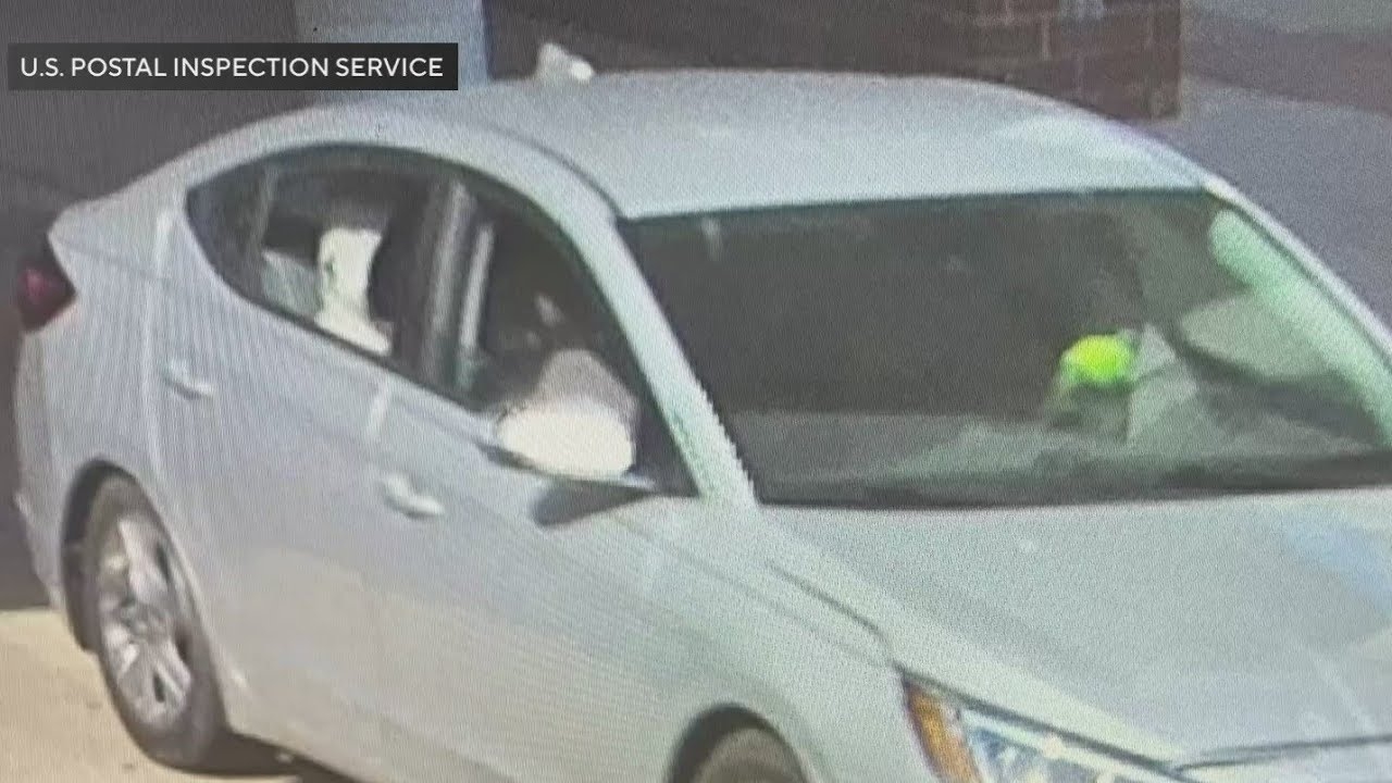 Search on for perps after postal worker was robbed in River Grove