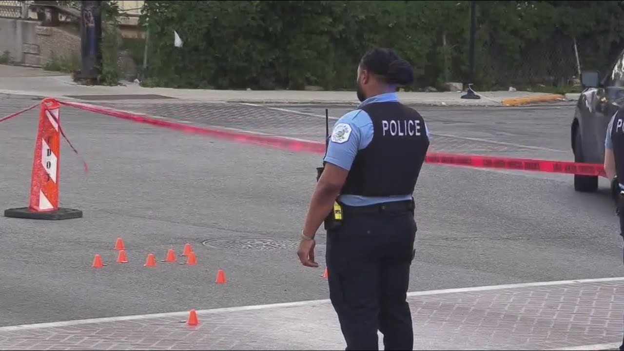 Woman, teenage boy shot on Near West Side