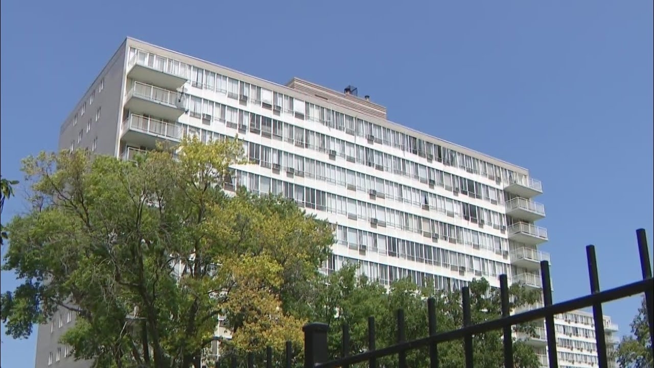 CPD investigates fatal fall of three-year-old-in Bronzeville