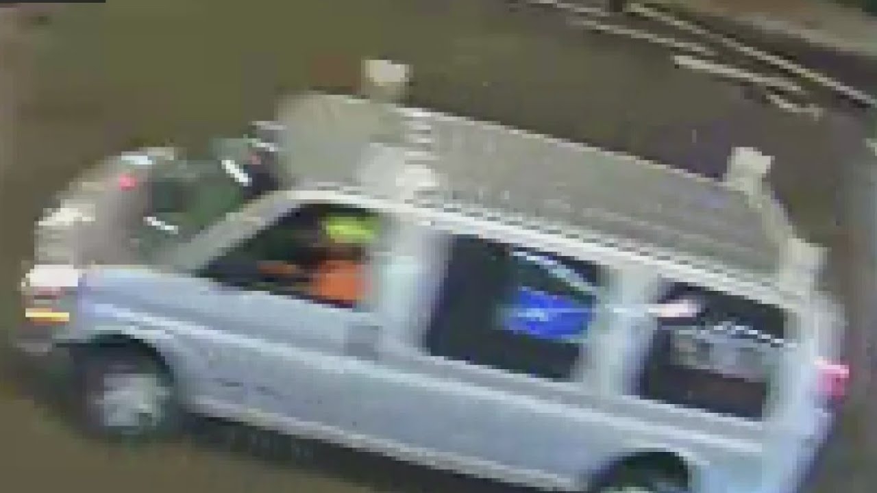 Chicago Police looking for driver who hit 21-year-old woman in Logan Square