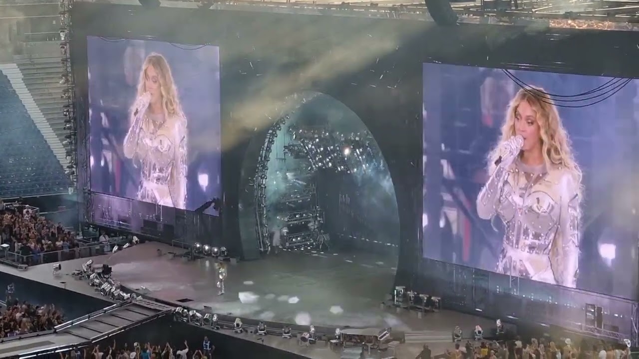 BEYONCE RENAISSANCE TOUR (I'M THAT GIRL/COZY/ALIEN SUPERSTAR) live at FRANKFURT, GERMANY