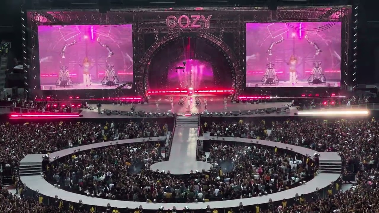 Beyonce Renaissance Tour Act 2 - Im That Girl, Cozy, Alien Superstar - London 29th May 2023
