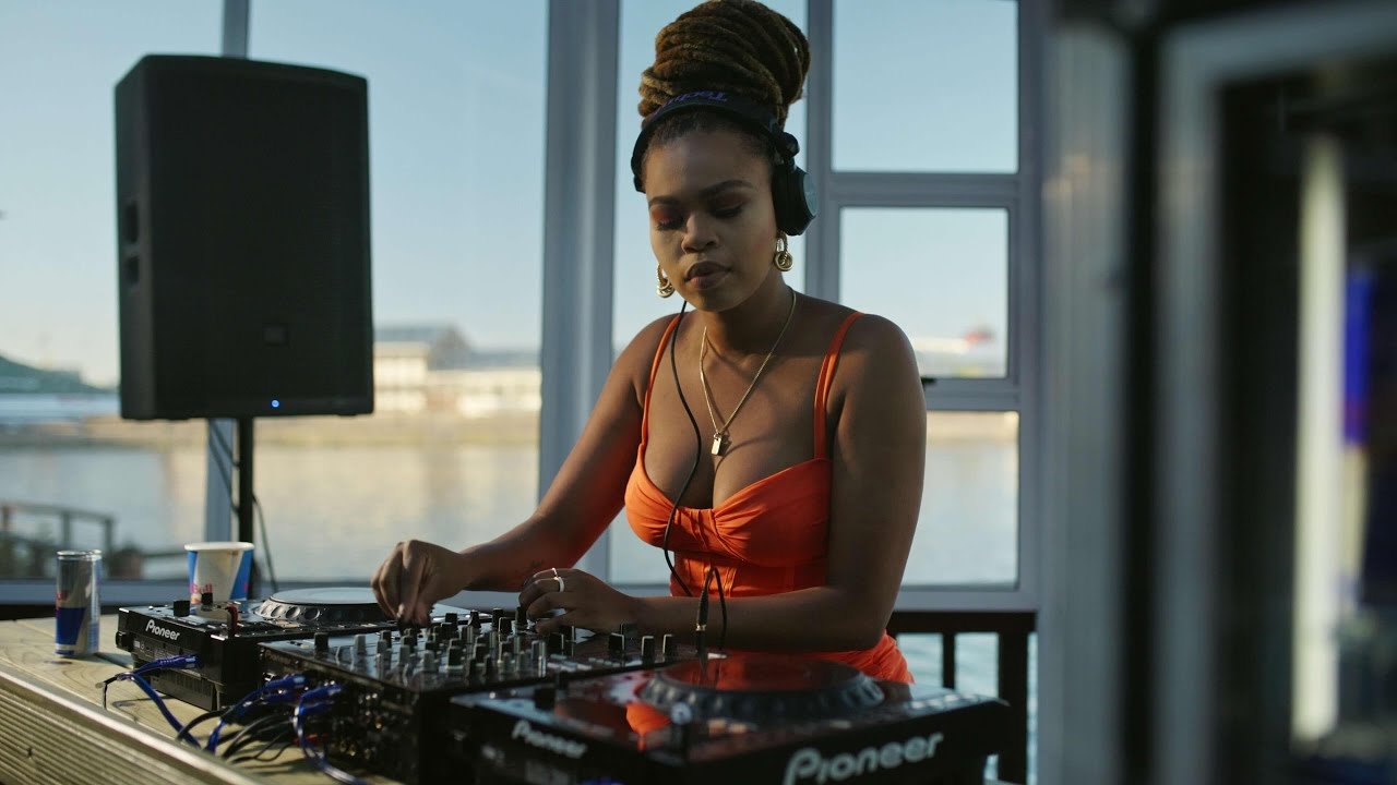 Deep and Soulful House | Locd Grooves Ep 1 | Black Impala Restaurant