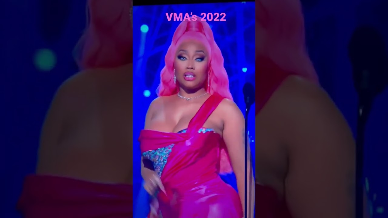 Nicki Minaj dances latinos, mtv, vma, bad bunny