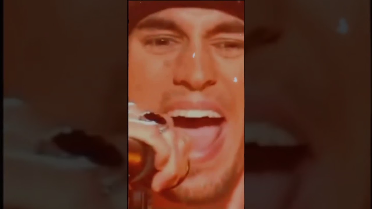 Enrique performing a Rock version of Love To See You Cry at the 2002 MTV Europe Music Awards