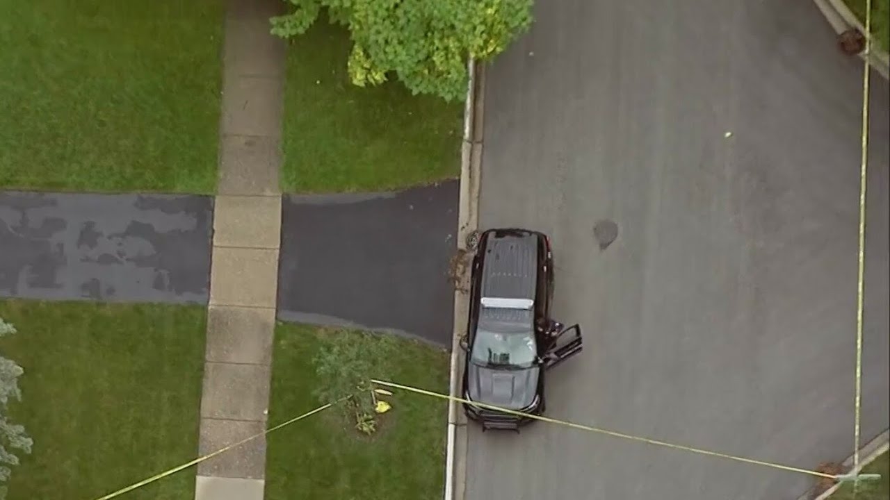 Large crime scene after man is found dead in Glenview home