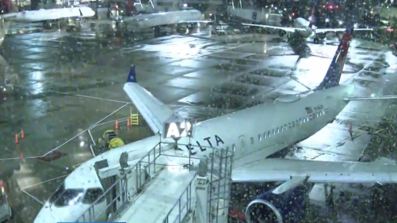 Delta flight from Chicago struck by lightning as it landed in Boston