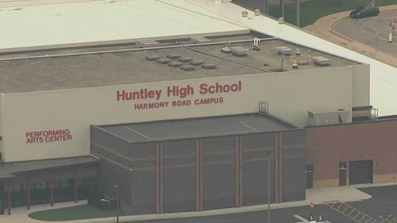 6 students at Chicago area high school sickened by E. coli